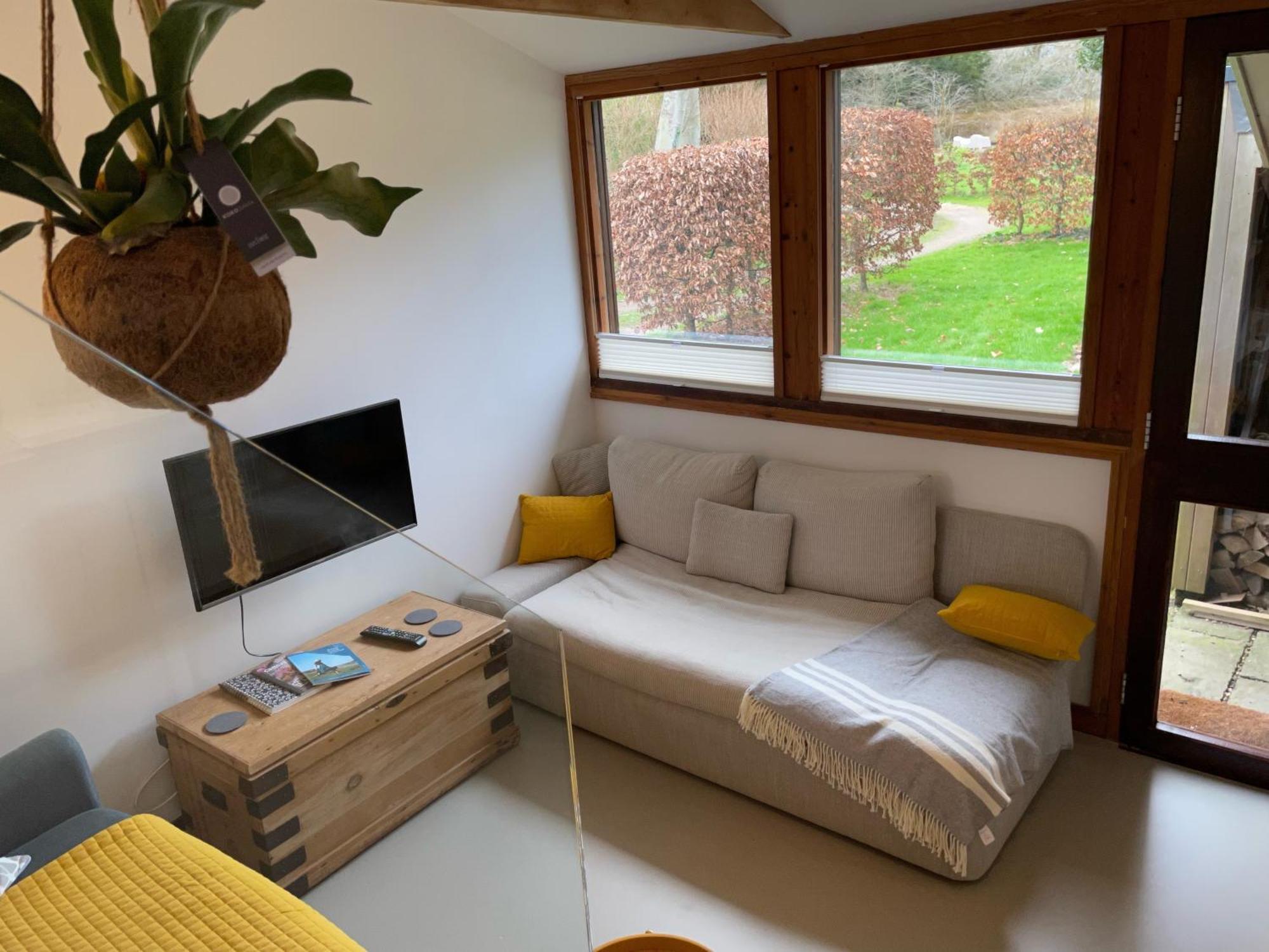 Unique & Rural Child Friendly Annexe With Large Gardens, Games & Tennis Court - Chichester Holiday Properties Εξωτερικό φωτογραφία