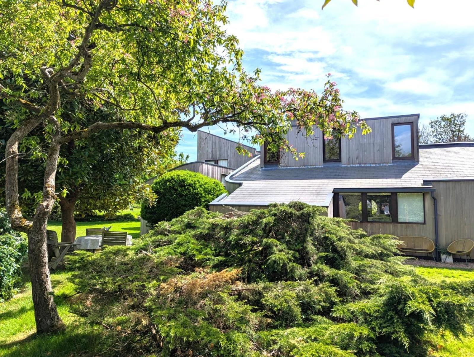Unique & Rural Child Friendly Annexe With Large Gardens, Games & Tennis Court - Chichester Holiday Properties Εξωτερικό φωτογραφία